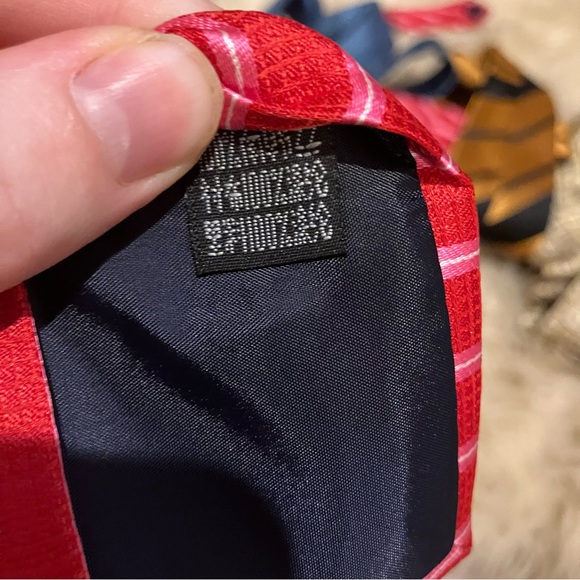 Kailong 100% Silk Red Striped Neck Tie Repp Tie - Picture 3 of 3